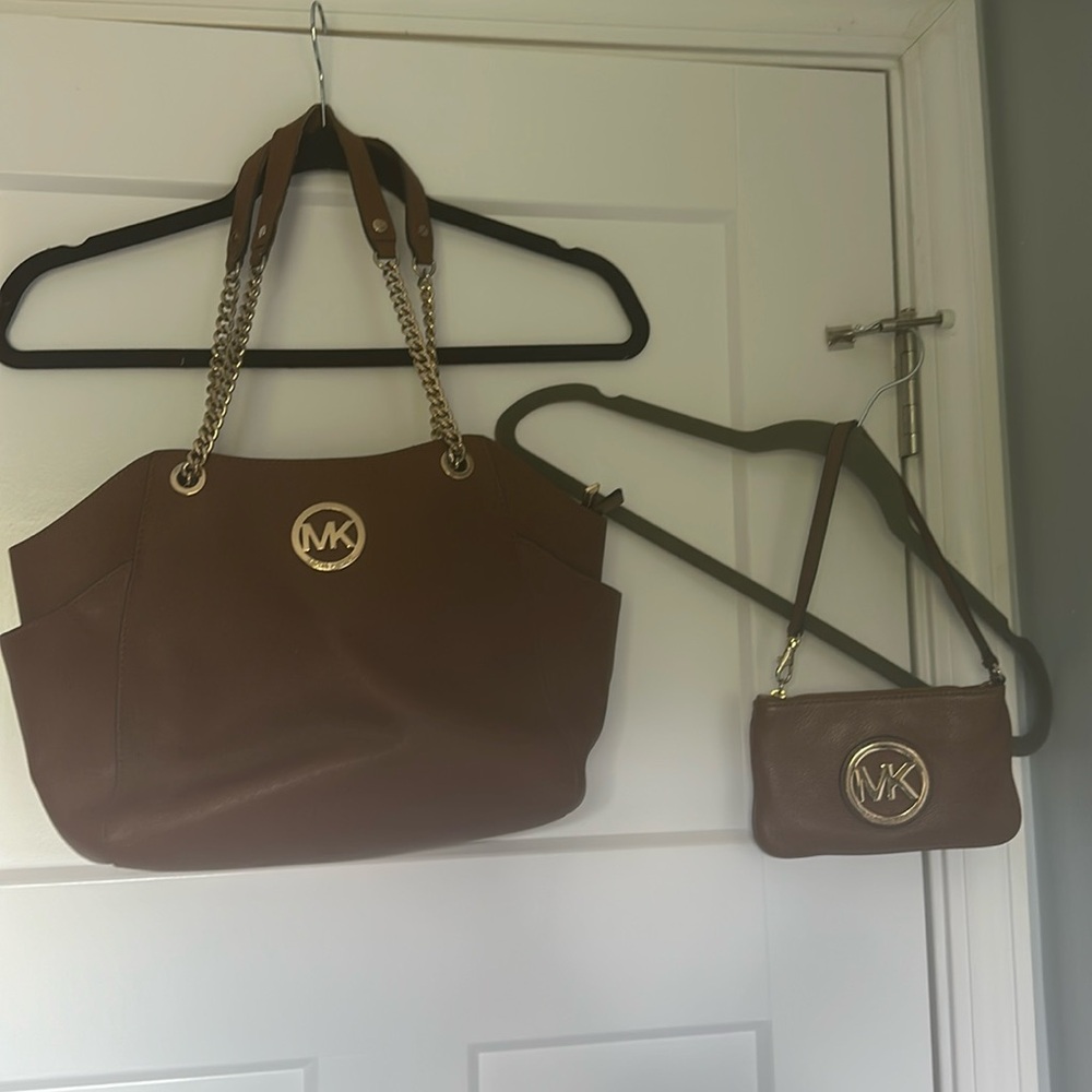 Michael Kors brown with gold hardware large purse and wristlet!